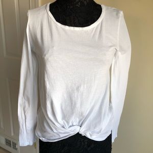NWOT Babi Los Angeles Long Sleeve Front Tie Top
